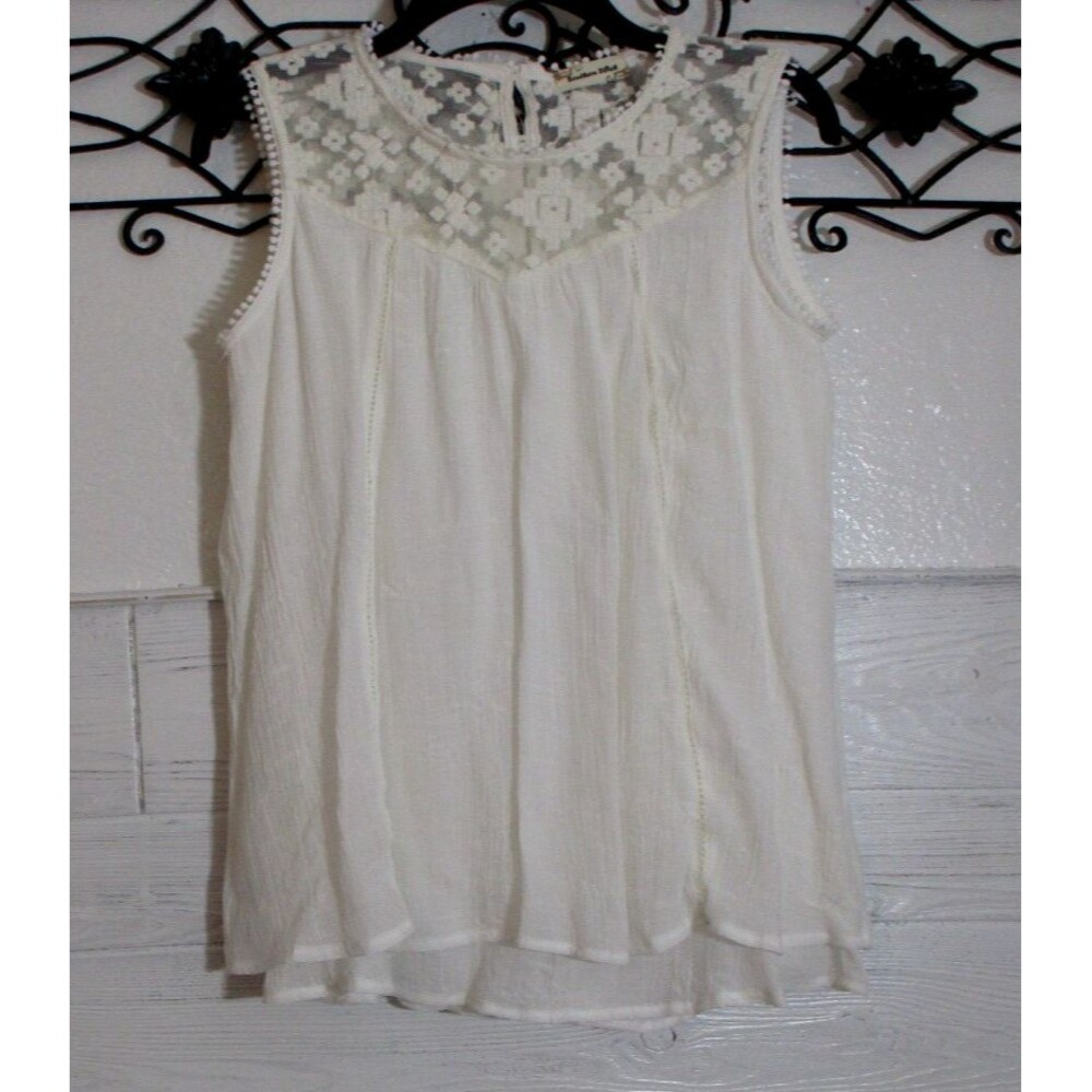 Sontaran Stitca Women's Top Size S Sleeveless Round Neck Ivory